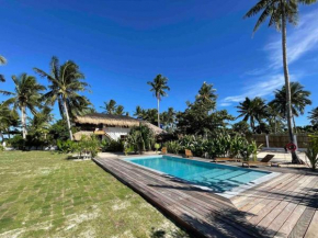 Private Beachfront Villa w/ pool